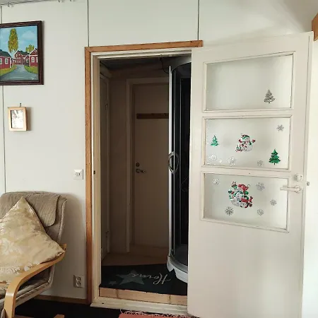 Half A House W/your Own Door, 60m2 Appartamento