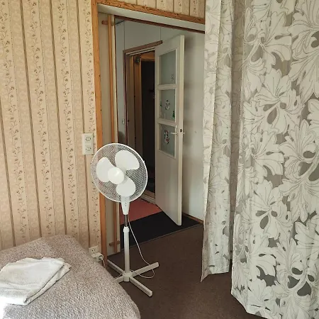 Half A House W/your Own Door, 60m2