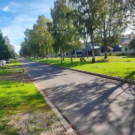 Half A House W/your Own Door, 60m2 *