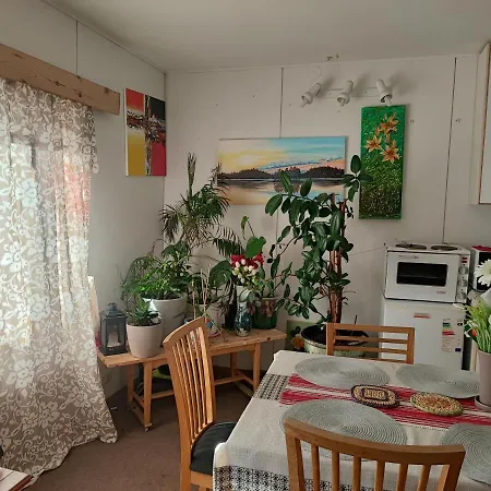 Half A House W/your Own Door, 60m2 Appartamento Tornio