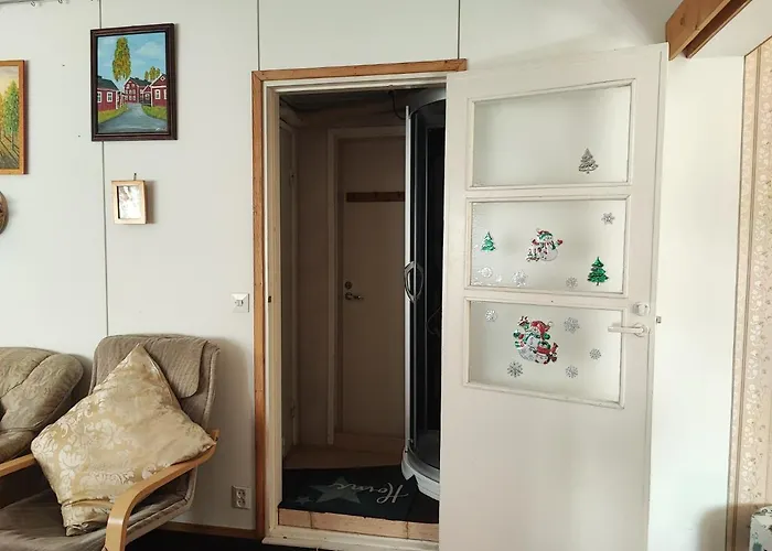 Half A House W/your Own Door, 60m2 Διαμέρισμα