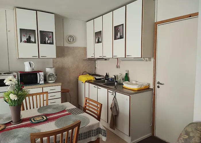 Διαμέρισμα Half A House W/your Own Door, 60m2 *