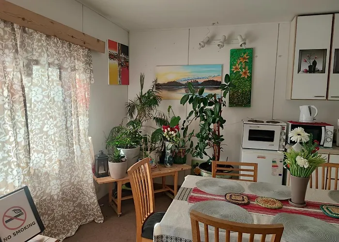 Half A House W/your Own Door, 60m2 Διαμέρισμα Tornio