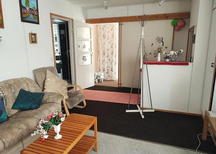 Half A House W/your Own Door, 60m2 * Tornio